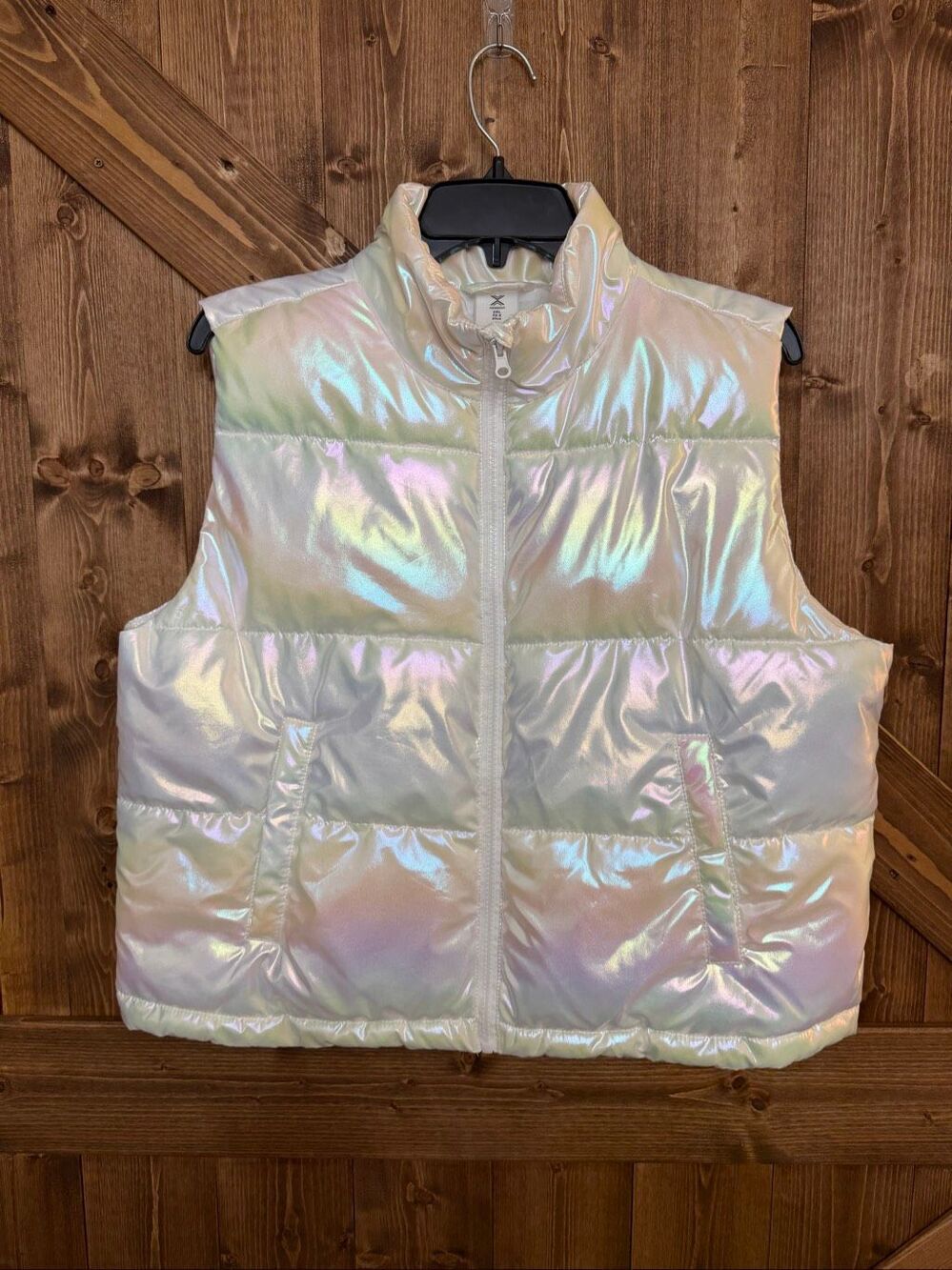 Xersion Women’s Plus 3XL Iridescent Puffer Vest White Holographic (9208)